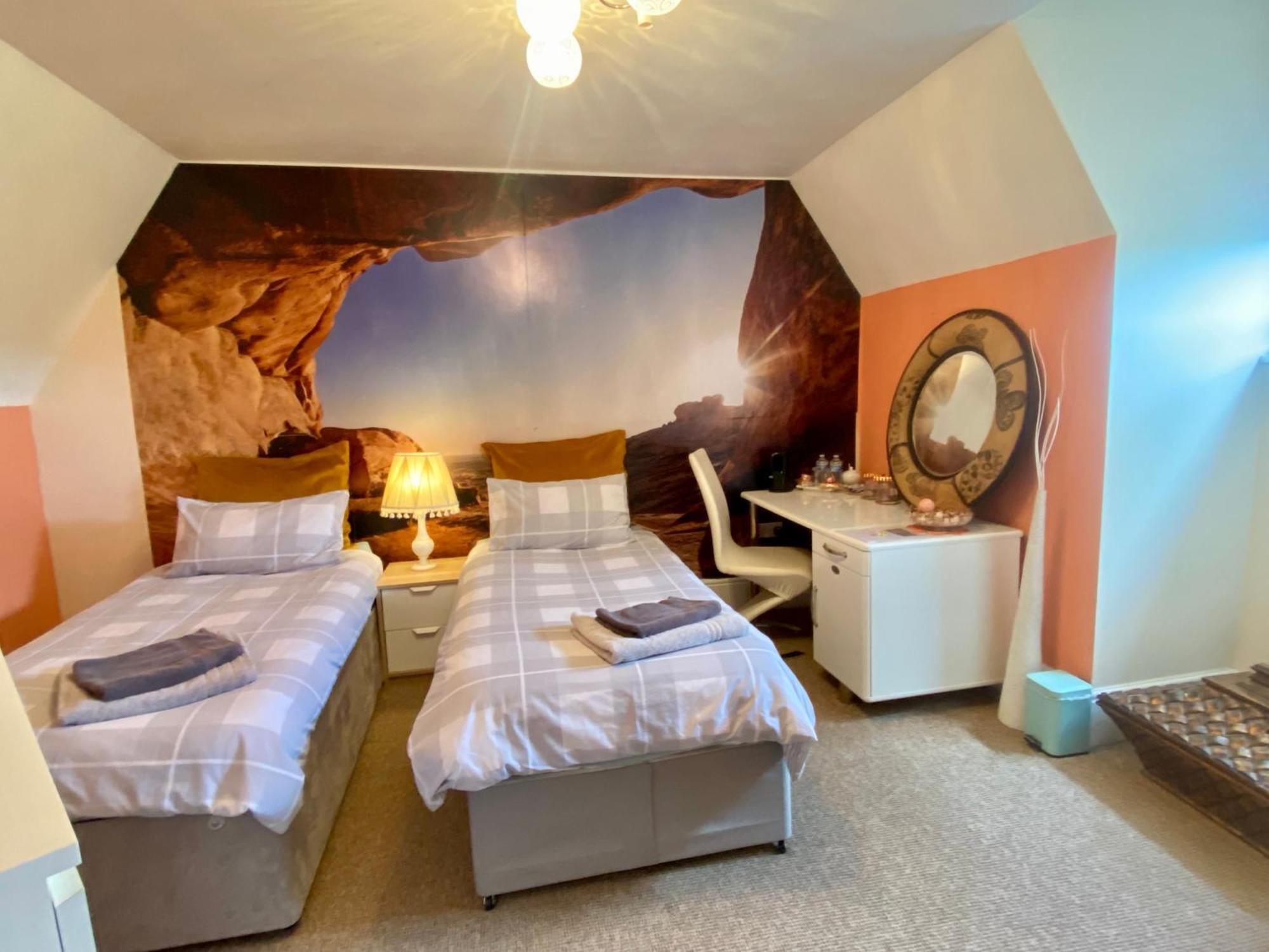 Upton Country Park Guest House Нортхамптън Екстериор снимка