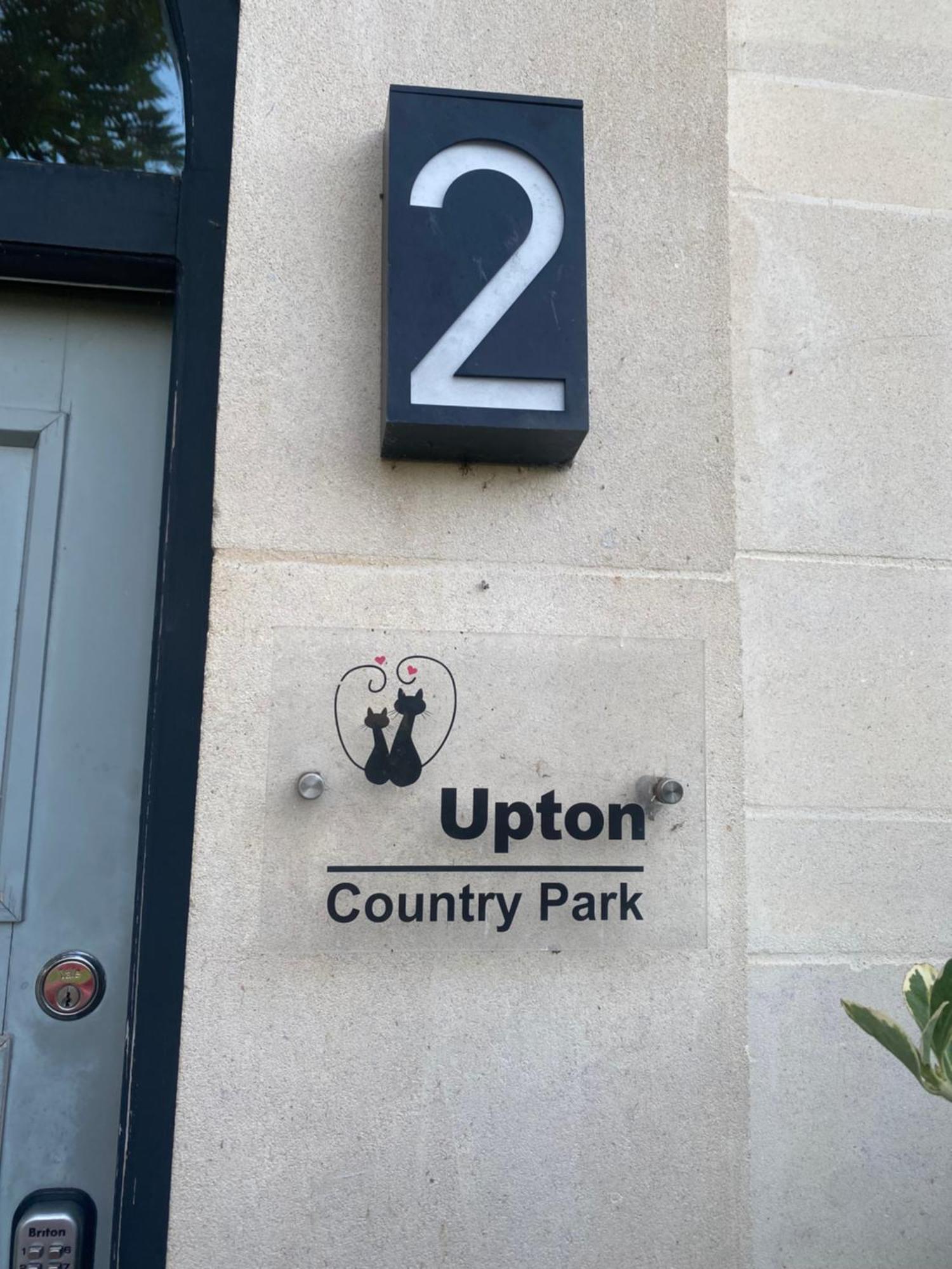 Upton Country Park Guest House Нортхамптън Екстериор снимка
