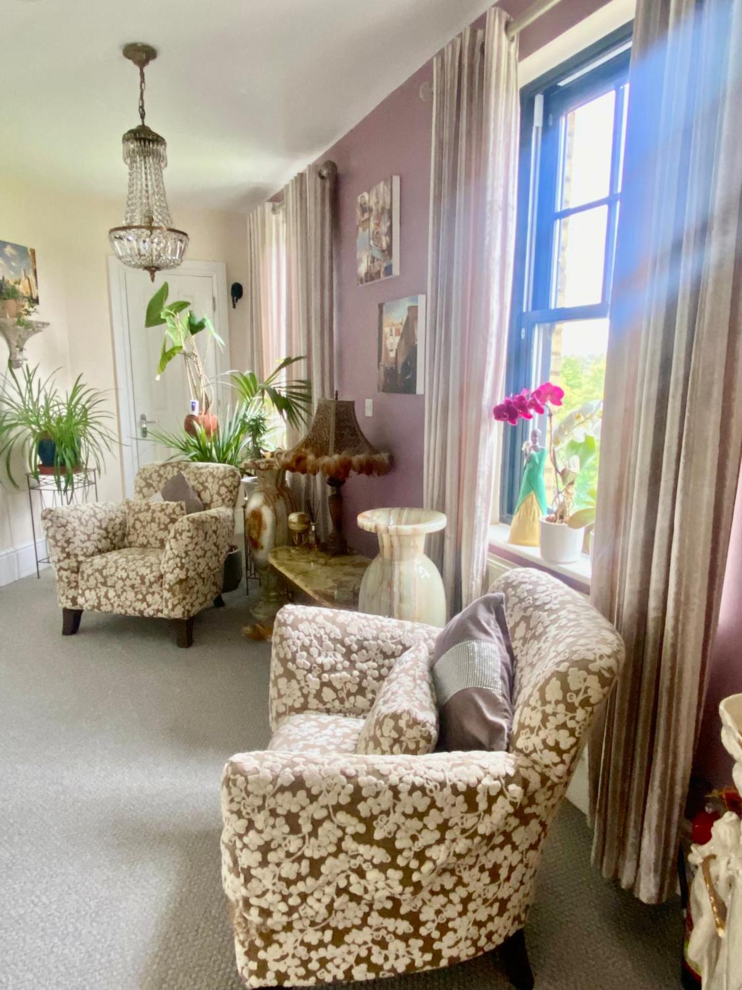 Upton Country Park Guest House Нортхамптън Екстериор снимка